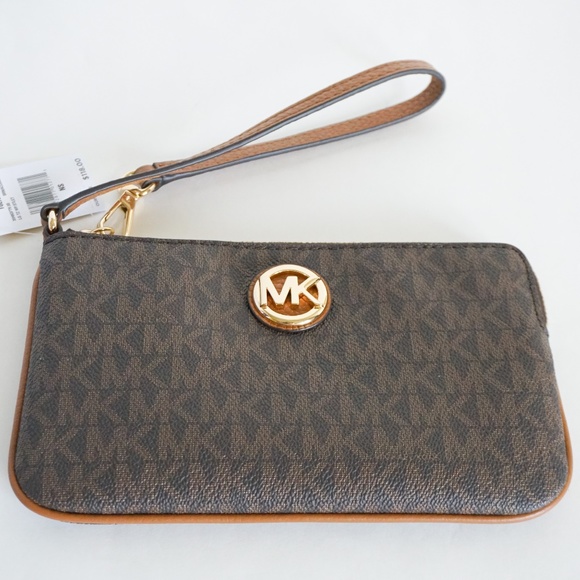 Michael Kors Fulton LG MK TZ Brown Wristlet - Picture 3 of 8